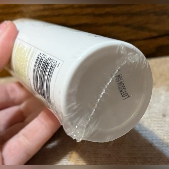 Korres Santorini Grape Poreless Skin Perfecting Toner 4.22oz Denim Tote & Pouch - Picture 9 of 15